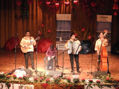 12. tradicionalni glasbeno-humoristični Valentinov koncert 90